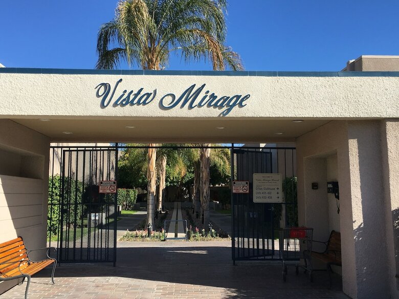 Getaways At Vista Mirage