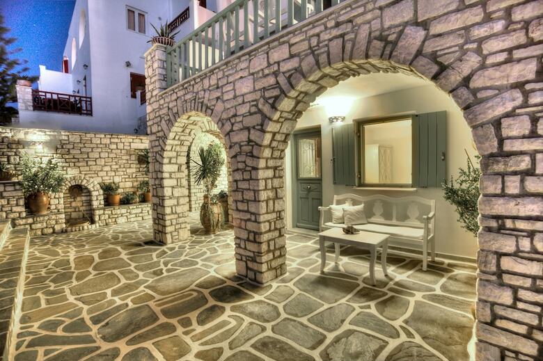 Aparthotel Villa Isabella Studios & Suites