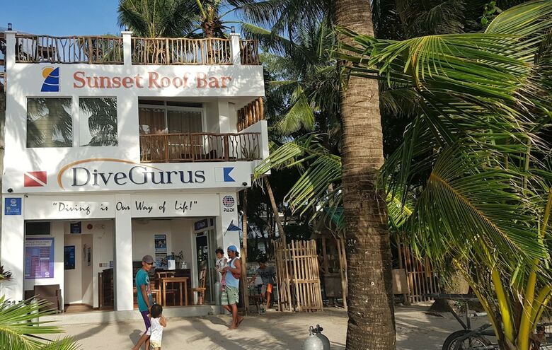 Hotel Divegurus Boracay Beach Resort