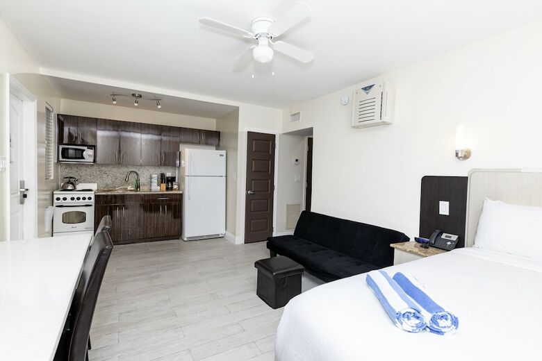 Hotel Caribbean Resort Suites