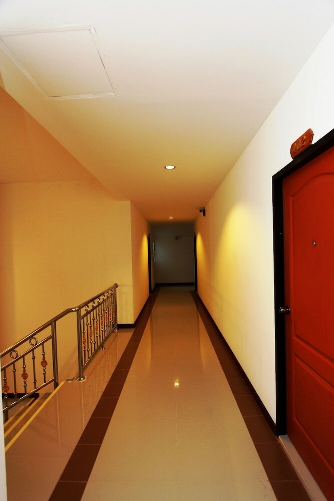 Hotel Puwanon Place