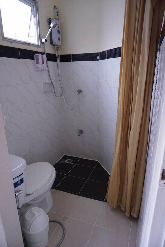 Hotel Manee Guest House