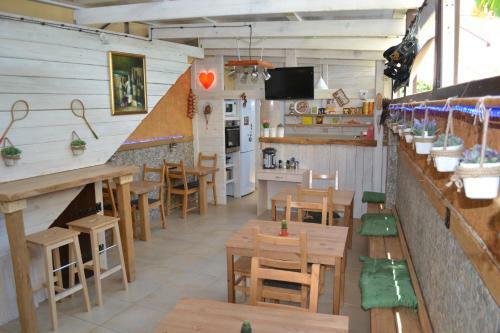 Hostal Irena Guest House