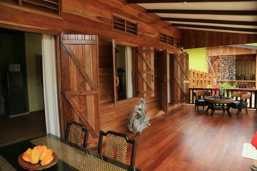 La Digue Holiday Villa
