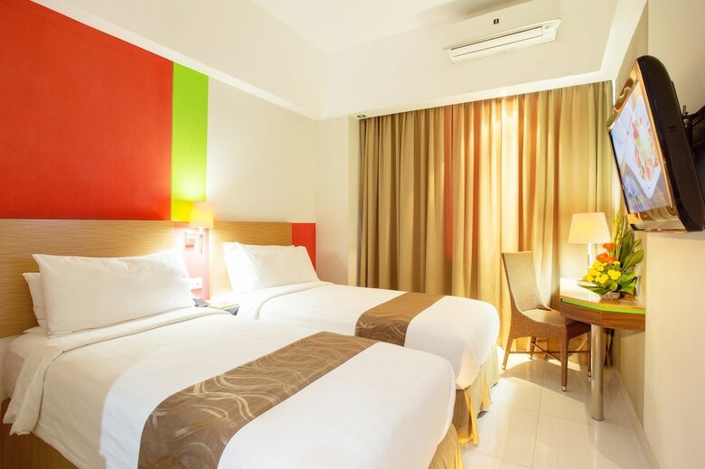 Atrium Premiere Hotel