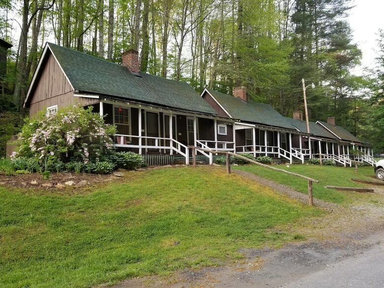 The Cabins At Healing Springs