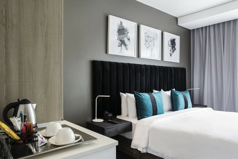 Hotel The Capital Empire