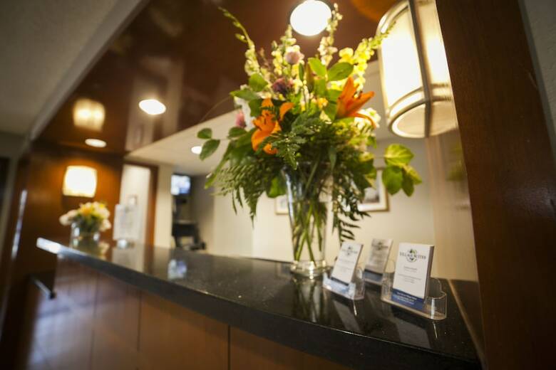 Aparthotel New Haven Village Suites