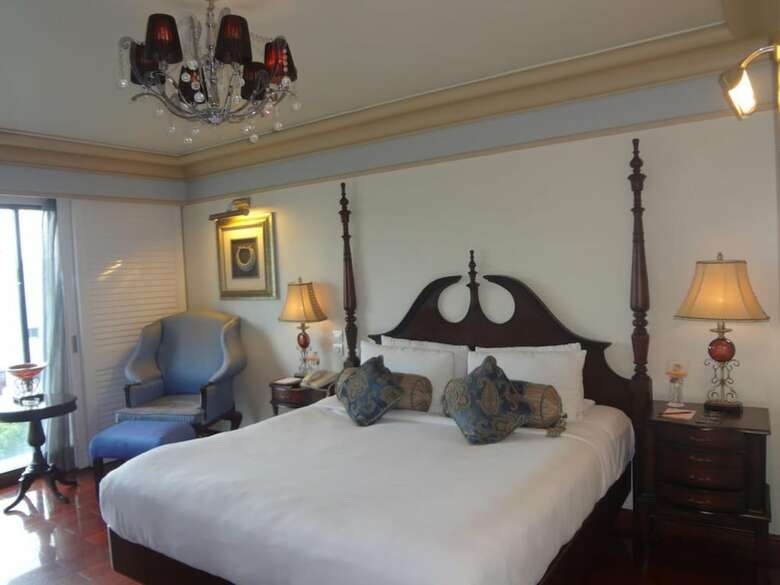 Hotel Tuli International