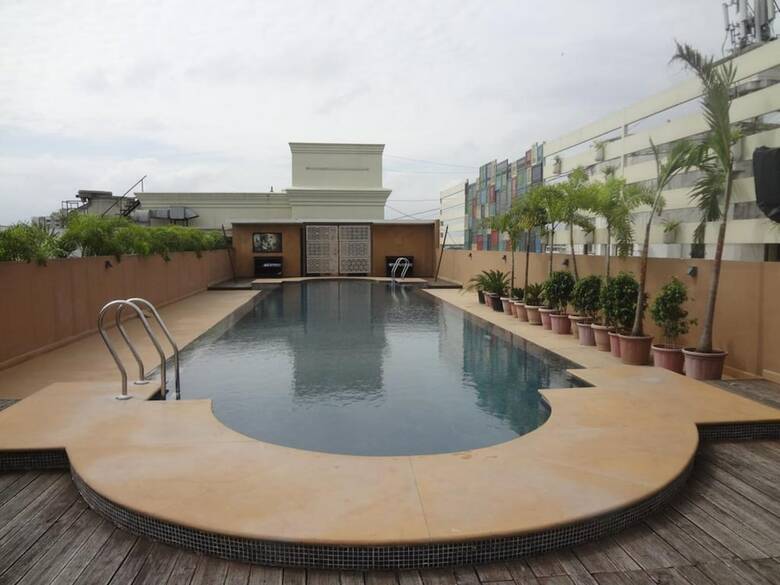 Hotel Tuli International