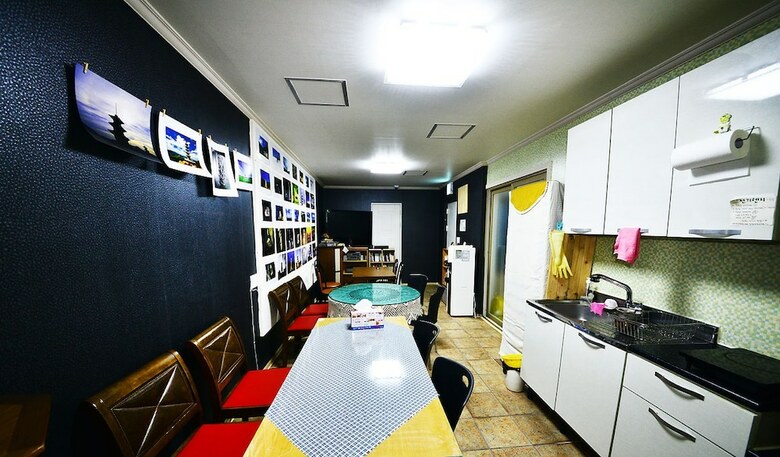 Hostal Namu Guesthouse
