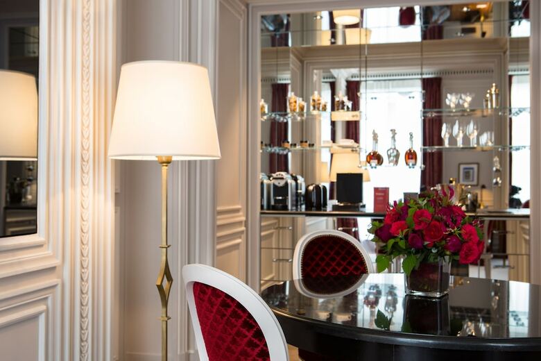La Reserve Paris Hotel And Spa