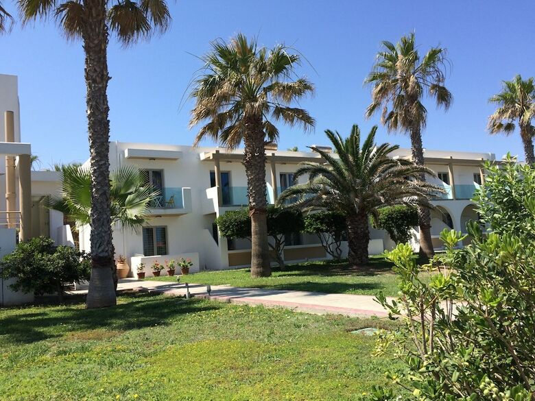 Irina Beach Hotel