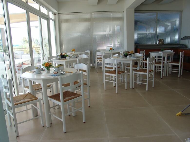 Irina Beach Hotel