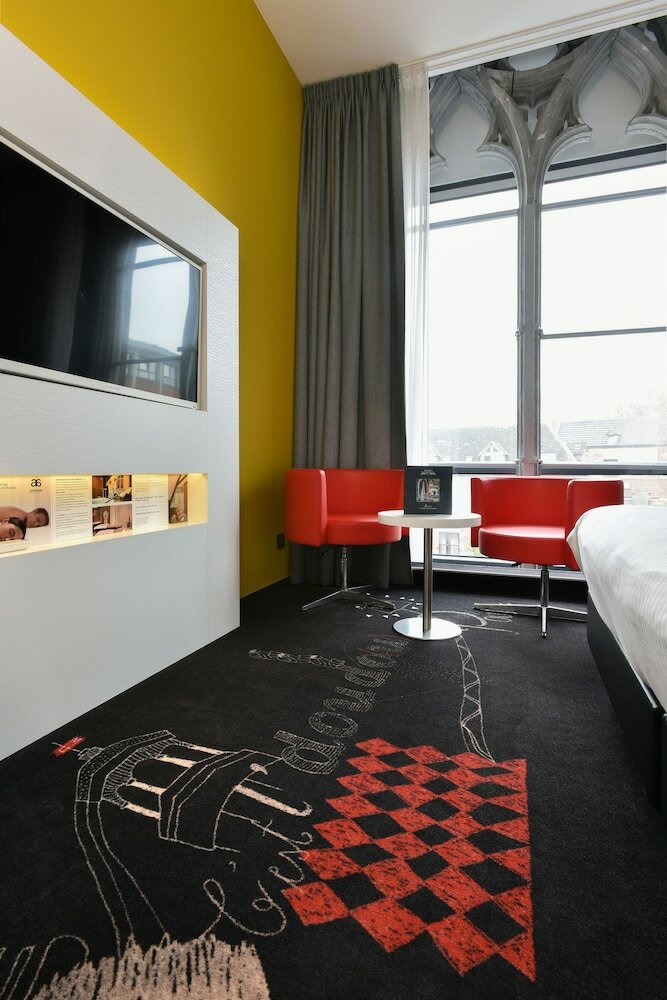 Martin?s Dream Hotel