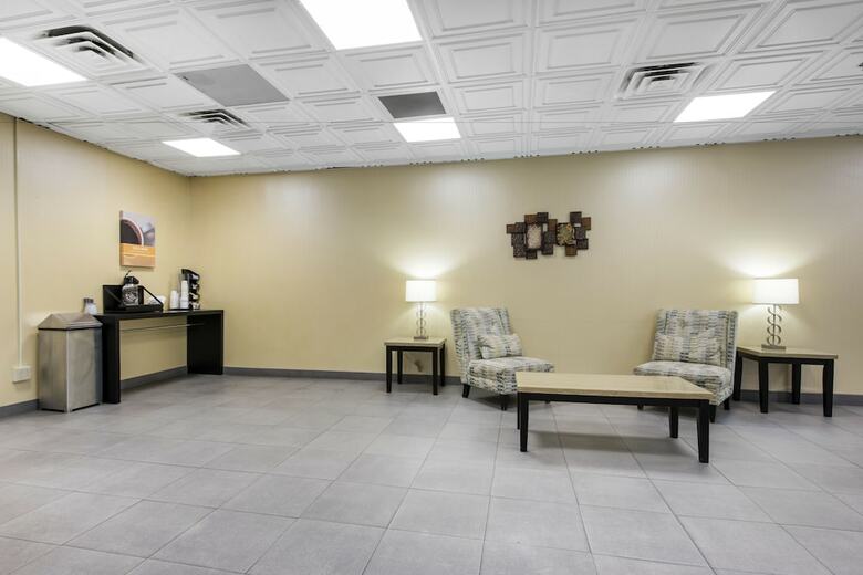 Hotel Quality Inn & Suites