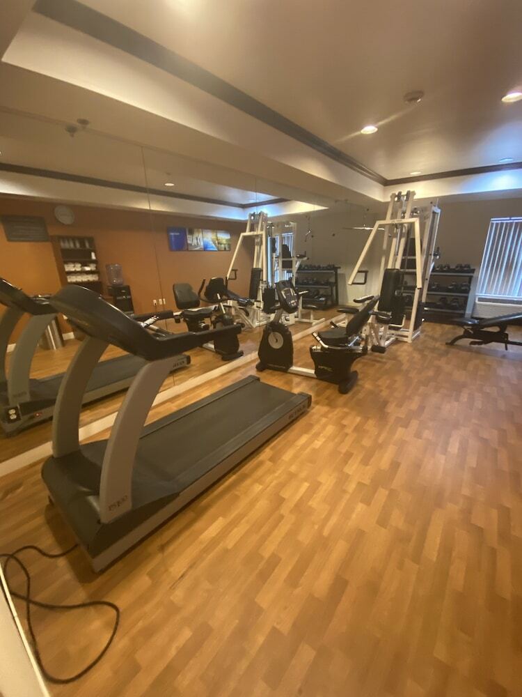 Hotel Comfort Suites Newark - Harrison