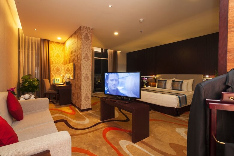 The Mira Hotel