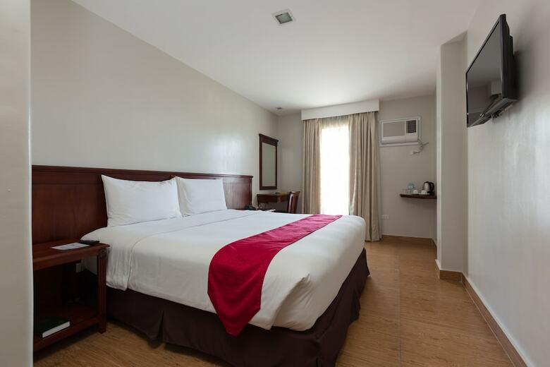 Mj Hotel & Suites