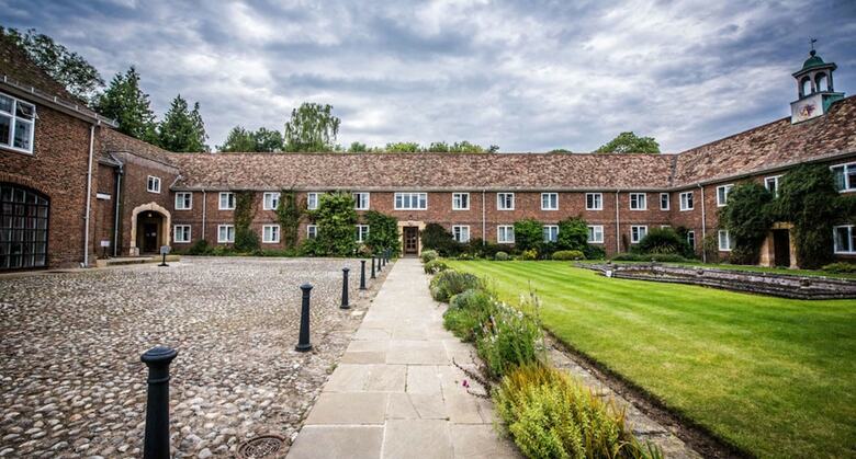 Bed & Breakfast Madingley Hall