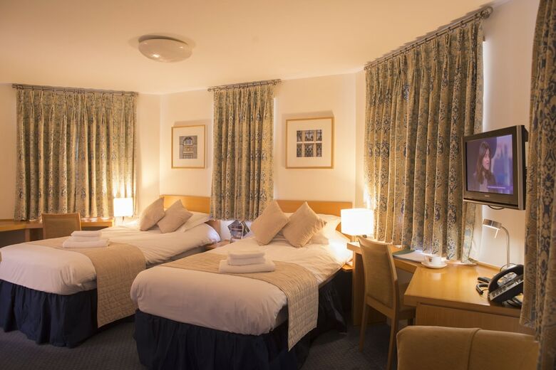 Bed & Breakfast Madingley Hall