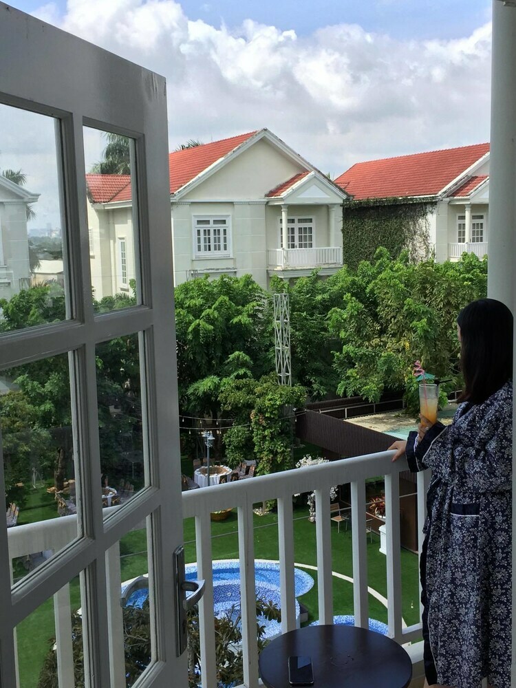 Hotel Toki Saigon Resort & Spa