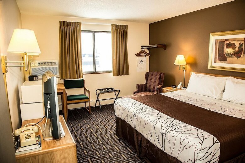 Hotel Americas Best Value Inn & Suites Detroit Lakes