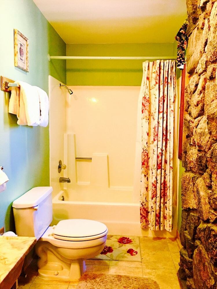 Bed & Breakfast Meadow Creek Mountain Lodge And Event Center