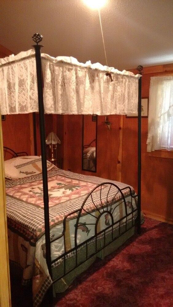 Bed & Breakfast Kennedys Red Barn Inn