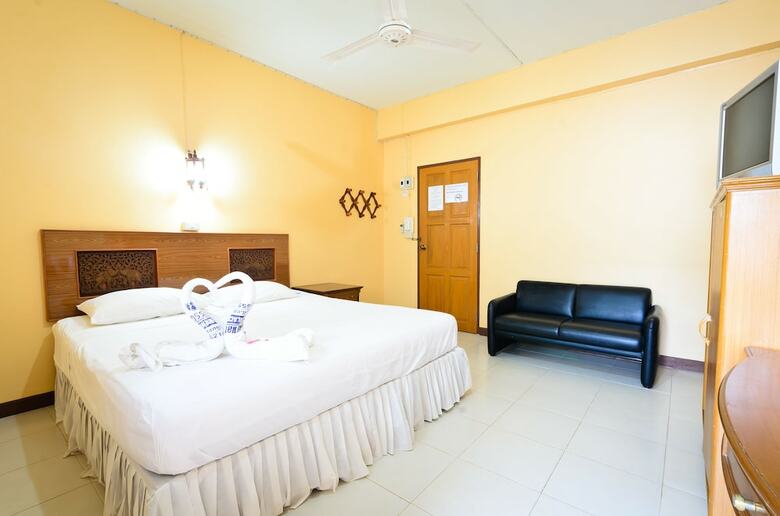 Hotel Sananwan Beach B&B