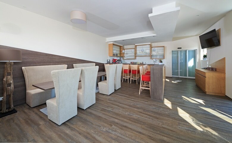 Amaro Budget Plus Hotel