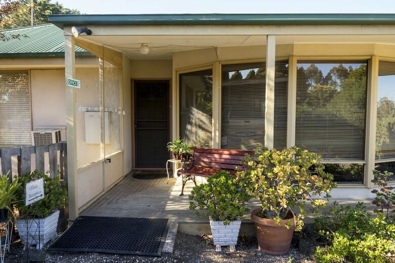 Apartamentos Ebony Quill Cottages