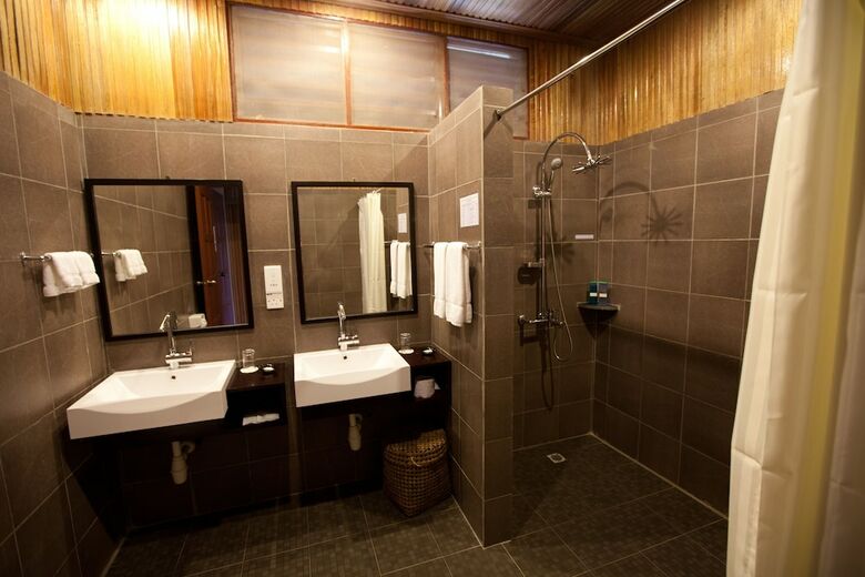 Hotel Pom Pom Island Resort