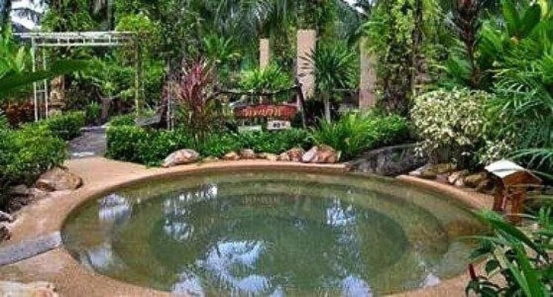 Nattha Waree Hot Spring Resort And Spa