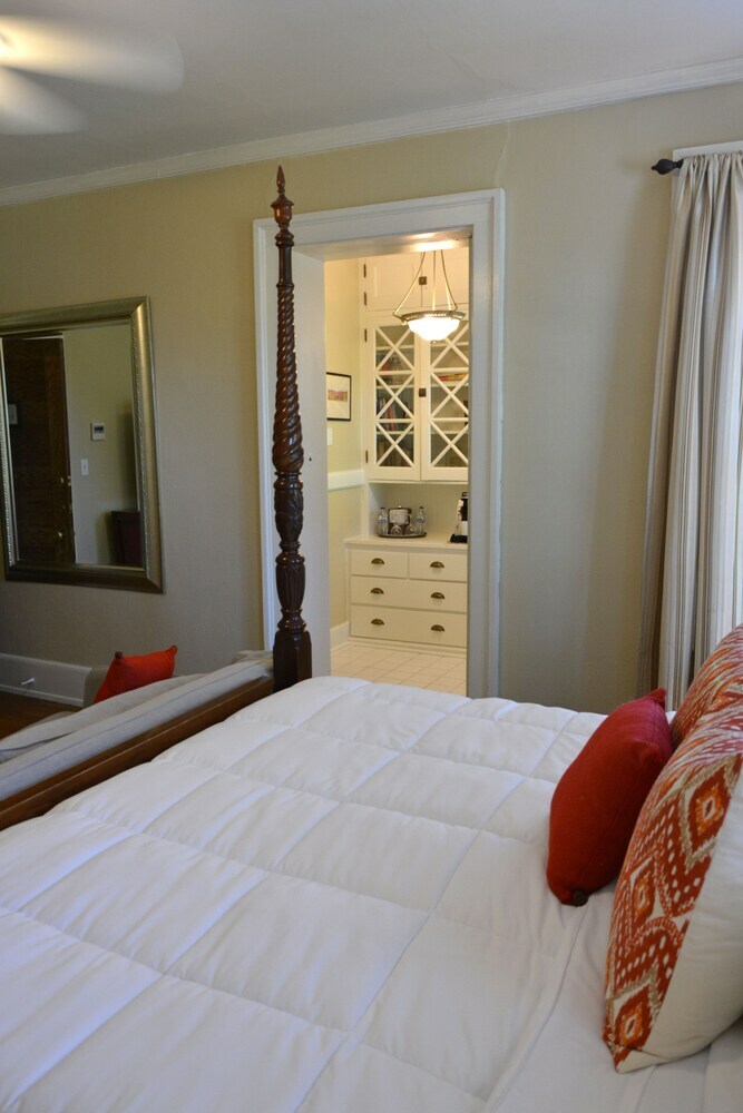 Posada Inn At 835 Boutique Hotel