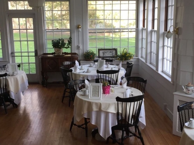 Bed & Breakfast Blackberry River Inn