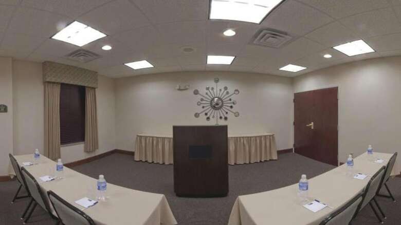 Hotel Holiday Inn Express Newton Falls