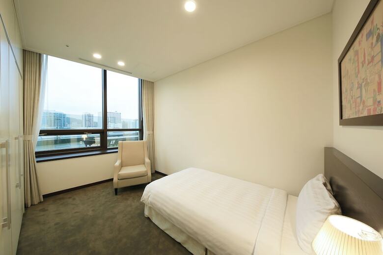 Aparthotel Orakai Insadong Suites