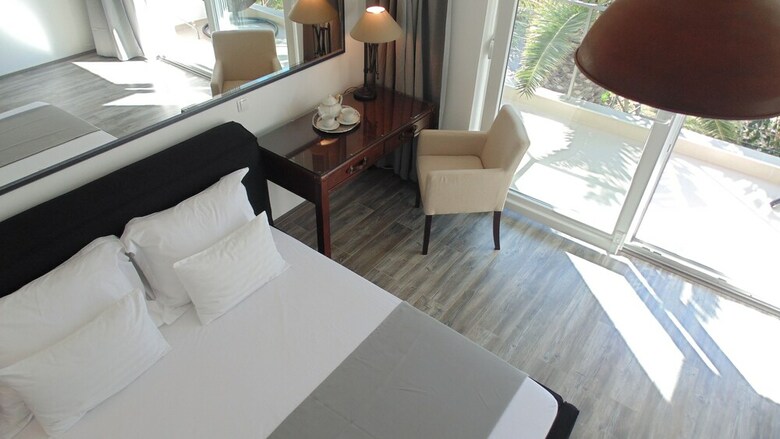 Hotel Refresh Boutique Apartments
