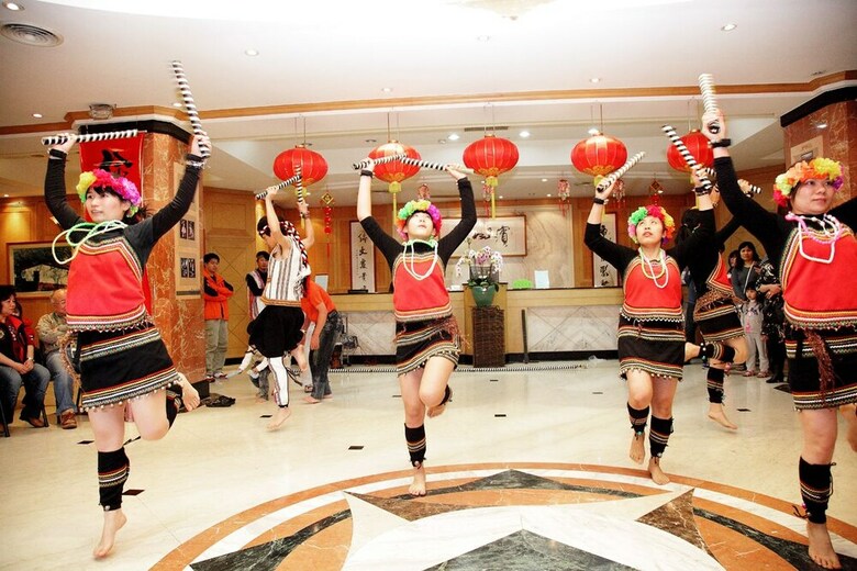 Hotel Tilun Dongpu Spa
