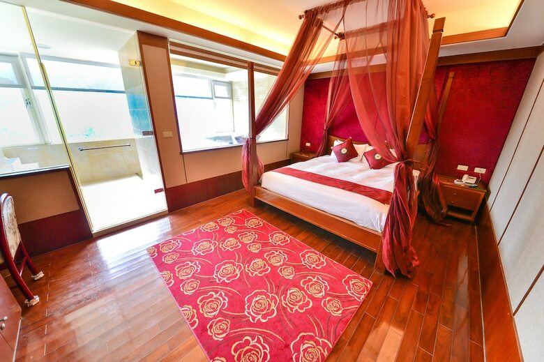 Hotel Tilun Dongpu Spa