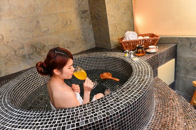 Hotel Tilun Dongpu Spa