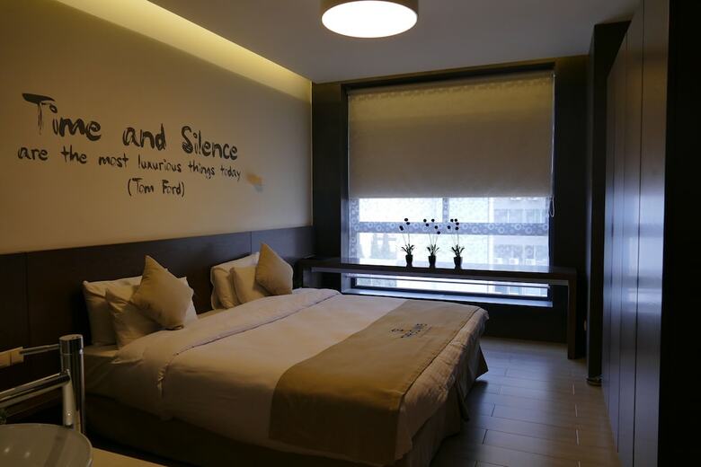 Hotel Three Onine Urban House