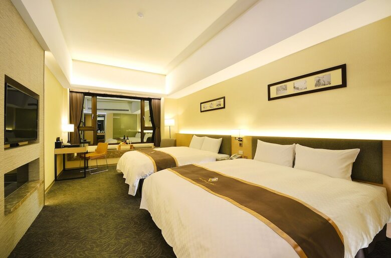 Tsun Huang Hotel
