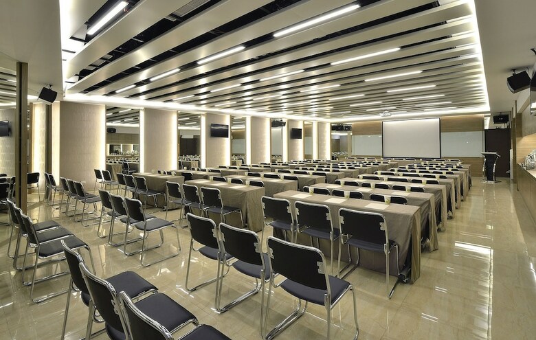 Tsun Huang Hotel