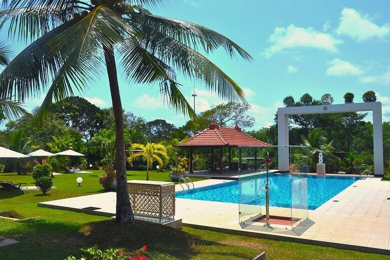 Hotel Cocoon Resort & Villas
