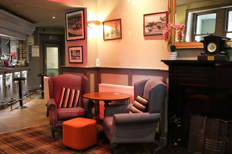 Schooner Hotel