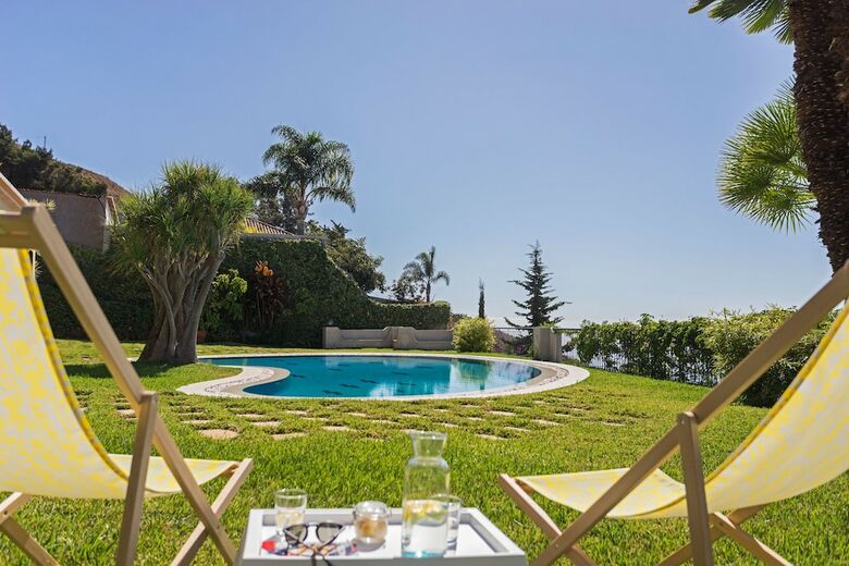 Villa Vila Eucalipto By An Island Apart