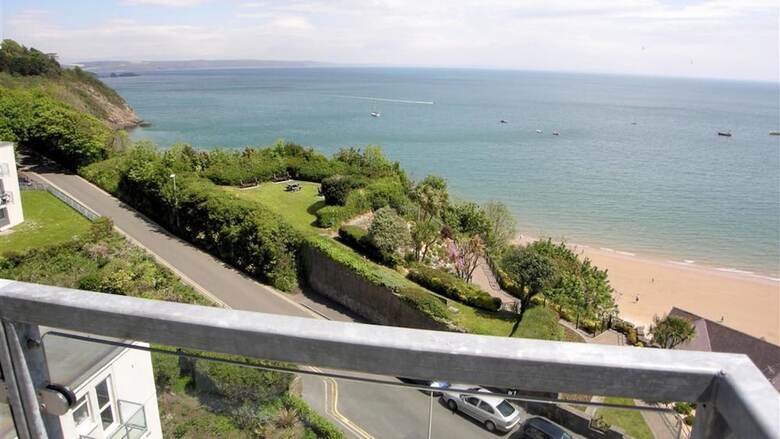 Croft Court 72