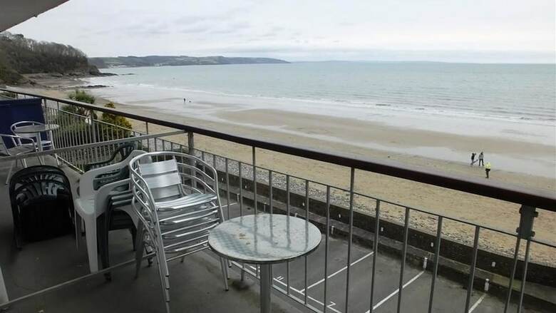 Beach Court 24